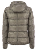 سترة هيرنو خفيفة الوزن من النايلون