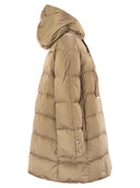 Herno eine Form -Down -Jacke mit Kapuze