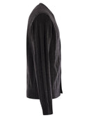 Peserico Wolle und Kaschmir -Strickjacken mit V -Nacken