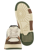 أوتري سي إل سي للنساءs مدرب الجلود