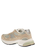 New Balance U2010 Trainers With Side Logo