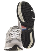 New Balance 992 Sneakers