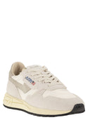 Autry Reelwind suede en technische textieltrainer