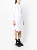 Thom Browne Knielanges Hemdkleid mit spitzem Kragen und RWB-Ripsleiste in Oxford