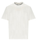 Camiseta de papel blanco de papel diario