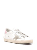 Golden Goose Super Star-Lederobermaterial und -Absatz, Wildleder-Stern- und Sporn-Creme-Sohle