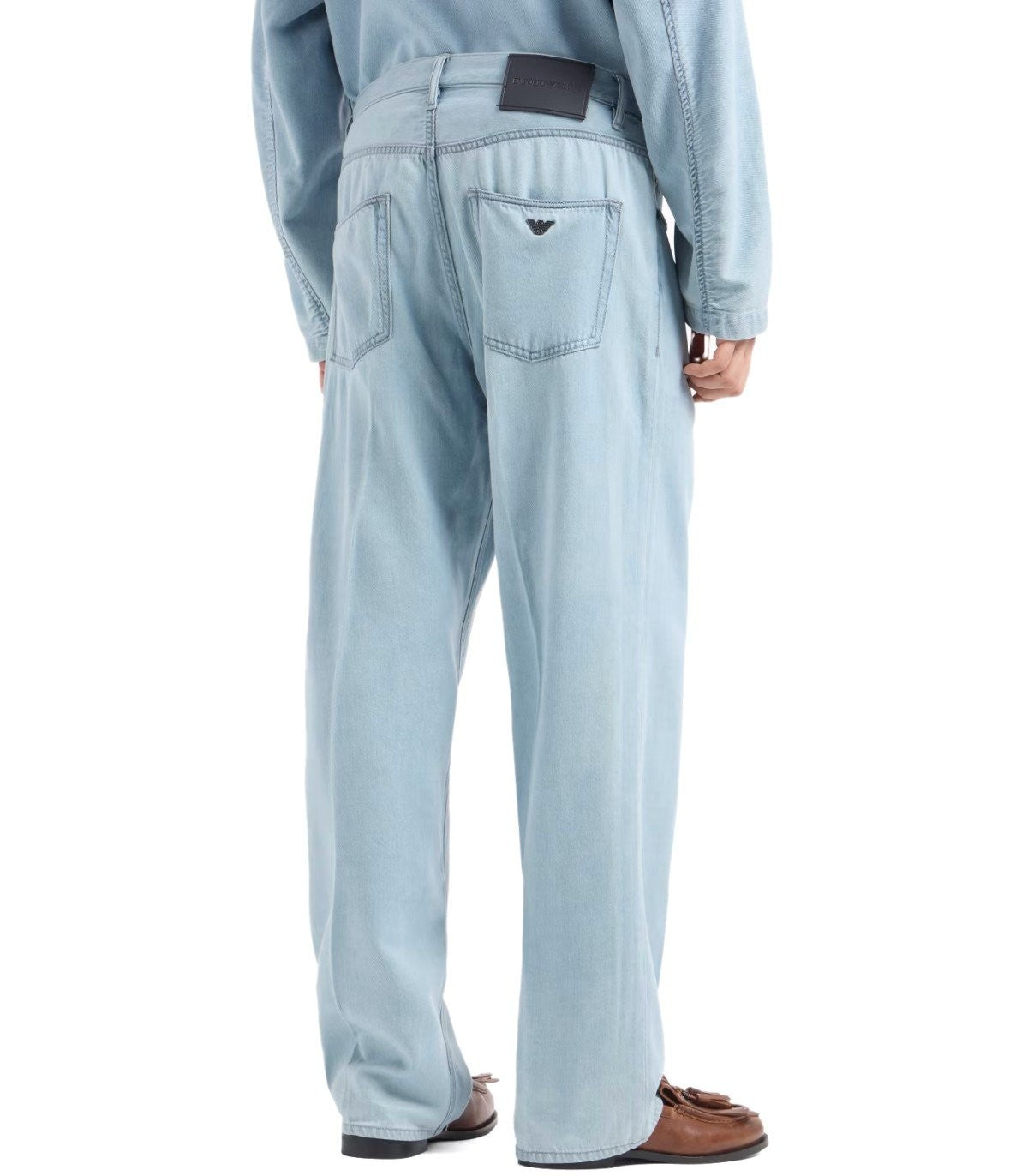 Emporio Armani J74 الجينز الأزرق الفاتح