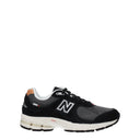 New Balance 2002 Women's Sneakers Fabric Black/Sepia