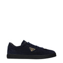 Prada Herrens Turnschuhe aus blauem Wildleder