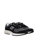 New Balance 2002 Women's Sneakers Fabric Black/Sepia