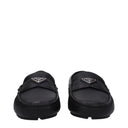 Prada Hombres Mocasines de cuero negros