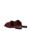 Bottega Veneta Damess Rood/kersenleren pantoffels en klompen
