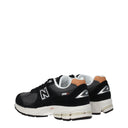 New Balance 2002 Women's Sneakers Fabric Black/Sepia