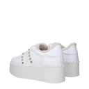 Valentino Garavani Damess Sneakers wit leer