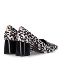 Amo la bomba de leopardo blanca y negra de Moschino