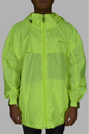 オフホワイトウィンドブレーカー