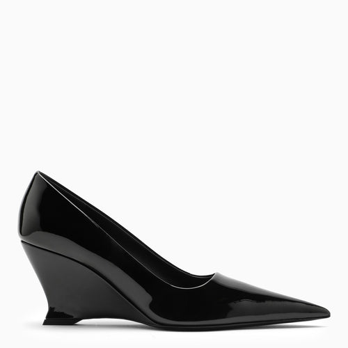 Ferragamo Black Patent Leather Décolleté