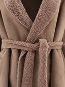 Salvatore Santoro in pelle e giacca da shearling