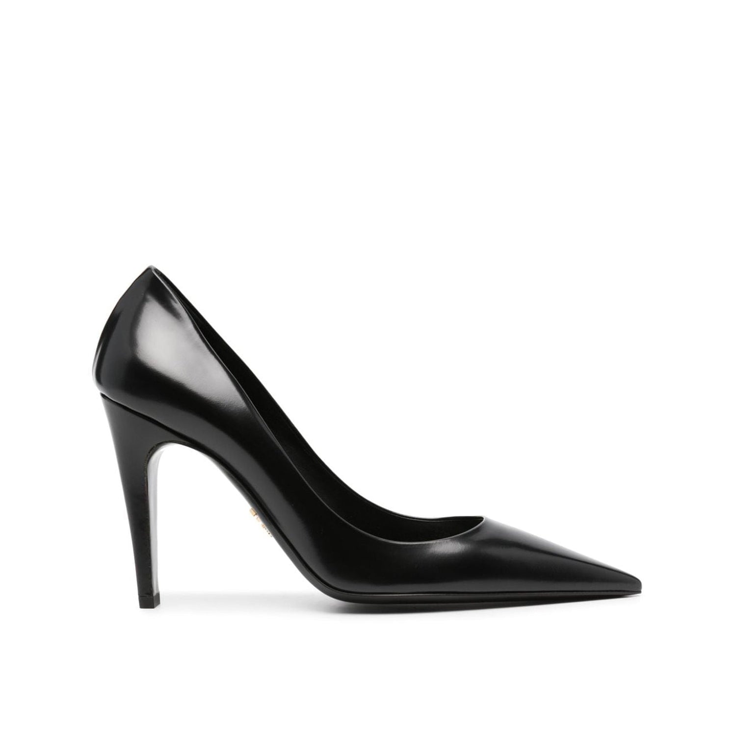 Prada hotsell leather pumps