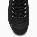 Bota de encaje negro roa