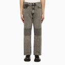 I nostri jeans erediti in nero e grigio esteso del terzo taglio