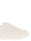 Red V Sneakers Bowalk