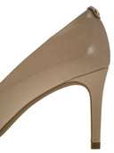 Michael Kors Alina Flex Flex Lucid Faux Sandals de cuero