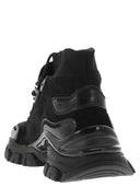 Moncler non lascia alcuna traccia di addestratori high top