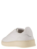 Autry Dallas Leather Sneakers