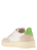 Autry Medalist Low Leather Trainers