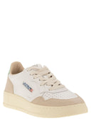 Autry Medalist Low Leather Sneakers