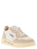 Autry Medalist Low Leather Trainers