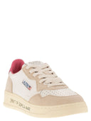 Autry Medalist Low Leather Trainers