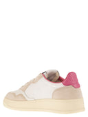 Autry Medalist Low Leather Trainers
