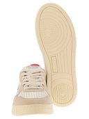 Autry Medalist Low Leather Trainers