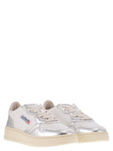 Autry Medalist Low Leather Sneakers