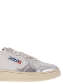 Autry Medalist Low Leather Sneakers