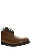 Derby lucido di Shannon in chiesa