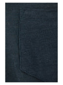 قميص كتان مهيب بأكمام طويلة