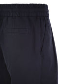 Bermuda Bermuda di Brunello Cucinelli in gabardina di cotone tinto di abbigliamento con corse e doppie freccette