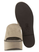 Brunello Cucinelli suede wiggen met kostbare welt