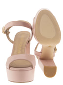 Sandalias de plataforma de cuero Stuart Weitzman Ryder